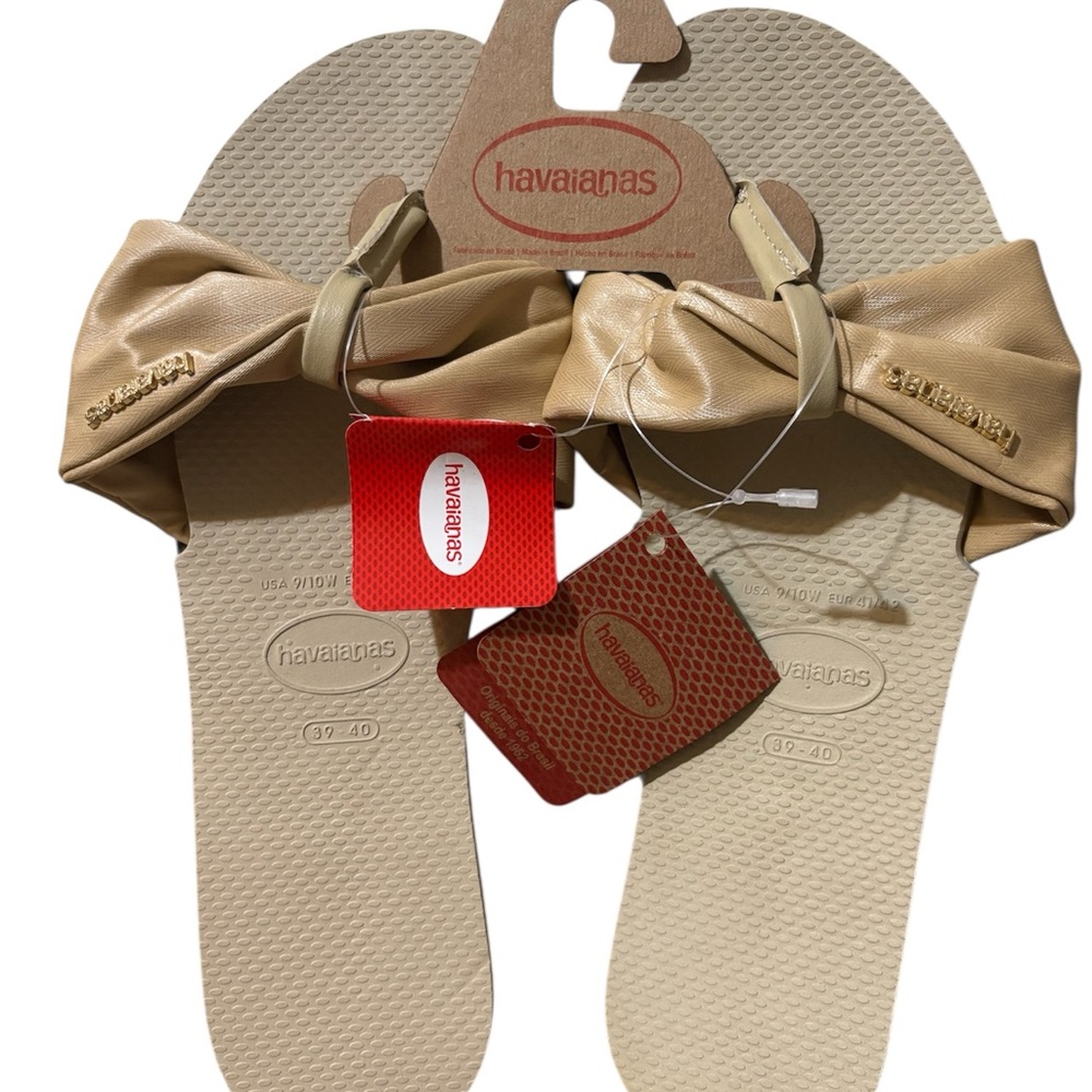 Havaianas Beige Flip Flops with Bow Detail